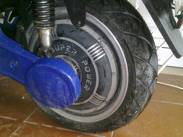 Predator 60Ah Pneu novo.gif
