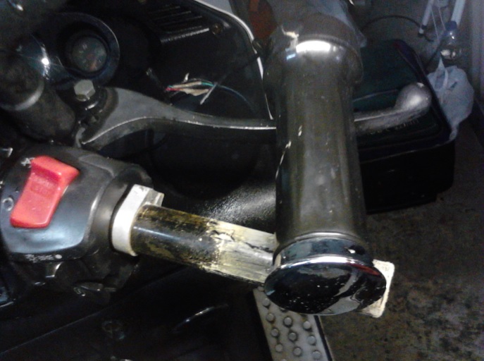 troca punho acelerador mota.jpg