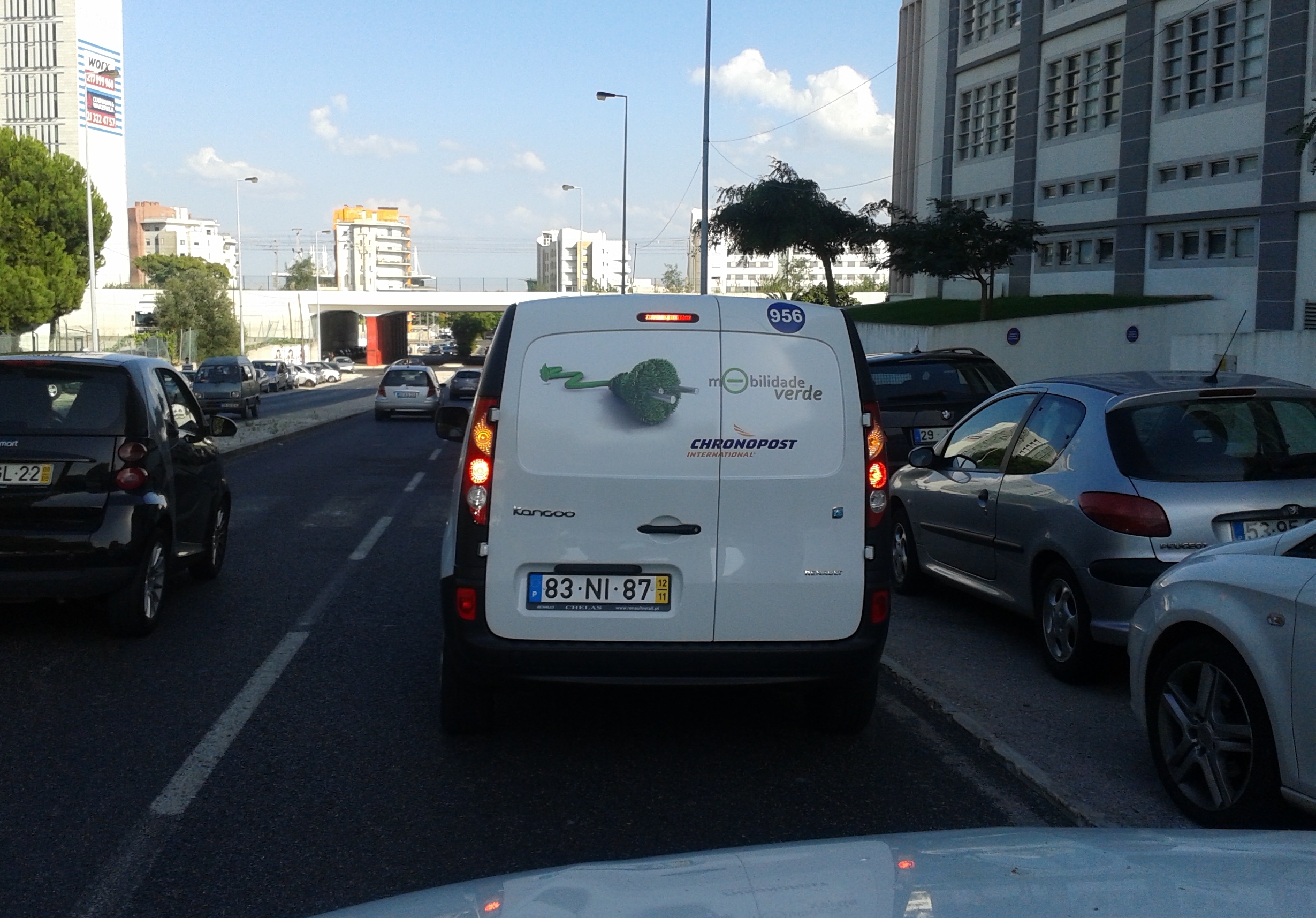 kangoo ZE.jpg