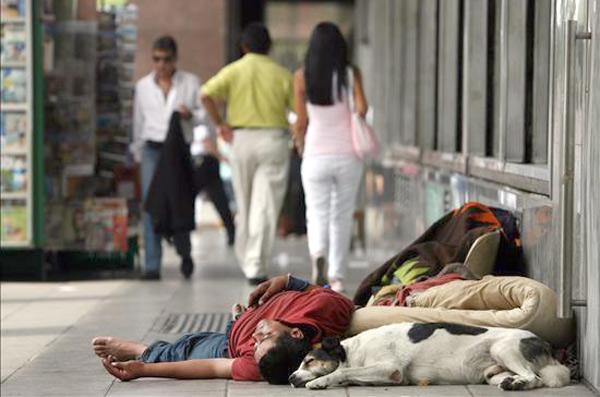 Madri, Maio. 26. Quase um quarto da população espanhola vivia na pobreza em 2013