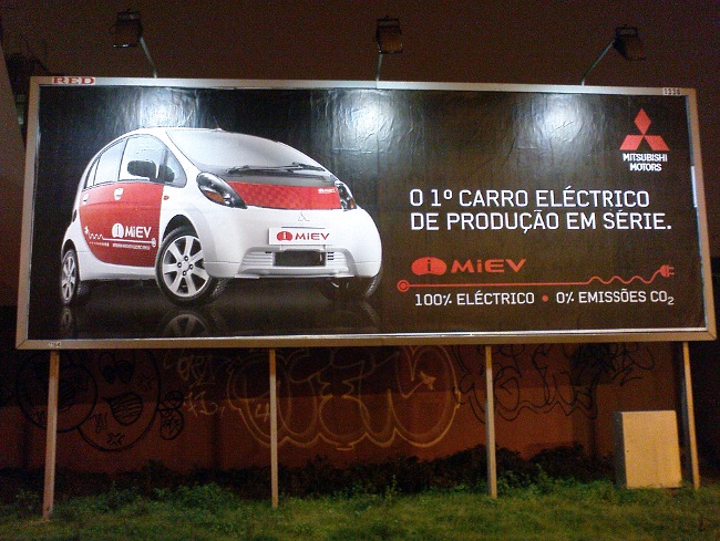 2010-01-07_Mitsubishi_I-MIEV_anuncio_650px.JPG
