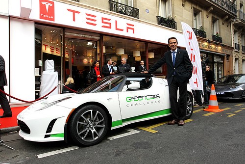 Tesla-Paris.jpg