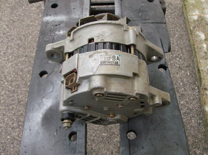 Alternador de 24v/50A modificado